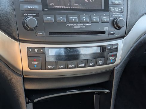 Used 2005 Acura TSX image 23