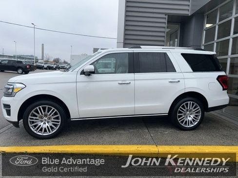 Certified 2023 Ford Expedition Limited image 2