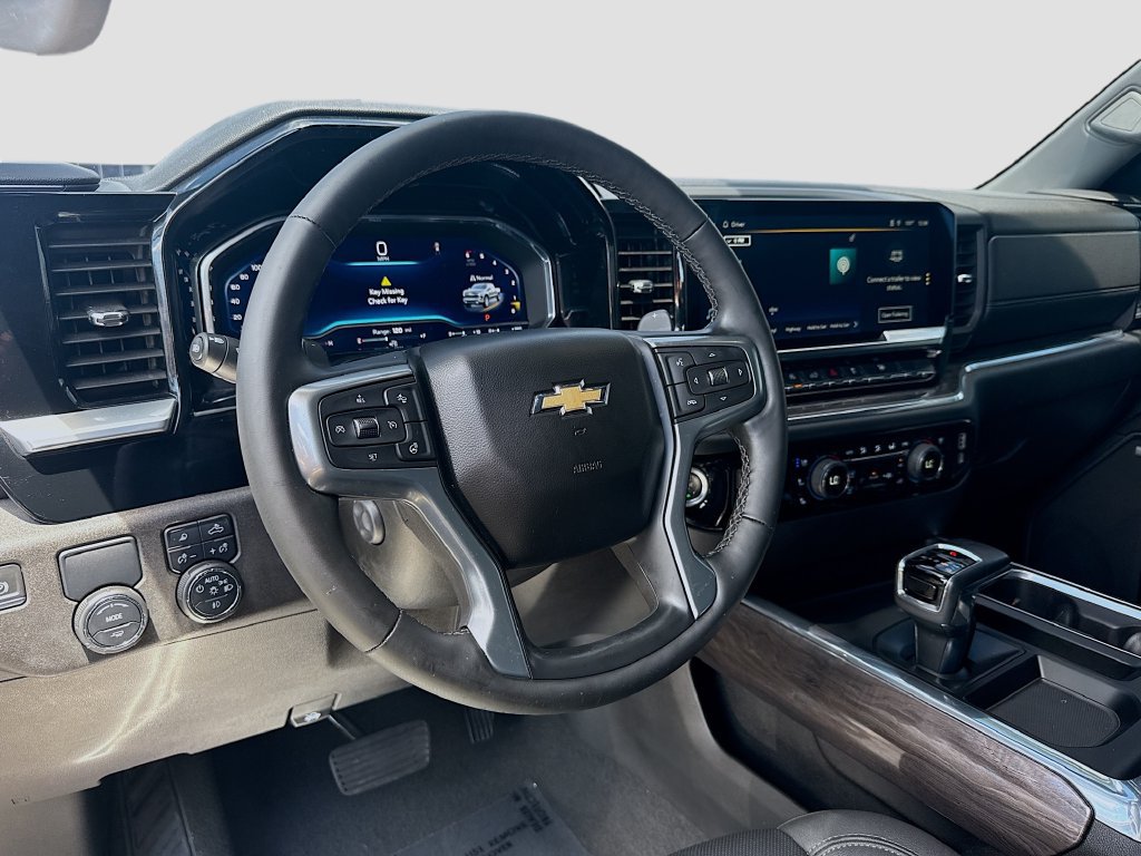 Used 2024 Chevrolet Silverado 1500 LTZ RWD image 9