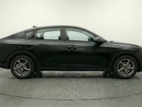 Used 2025 Kia K4 FWD image 11