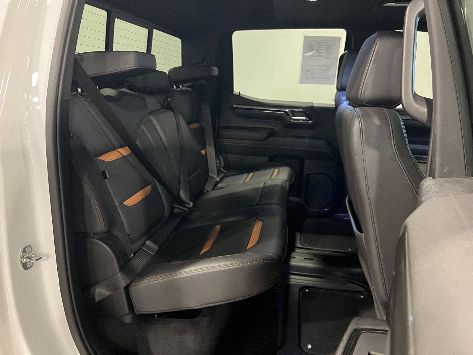 Used 2023 GMC Sierra 1500 AT4 w/ AT4 Preferred Package AWD/4WD image 43