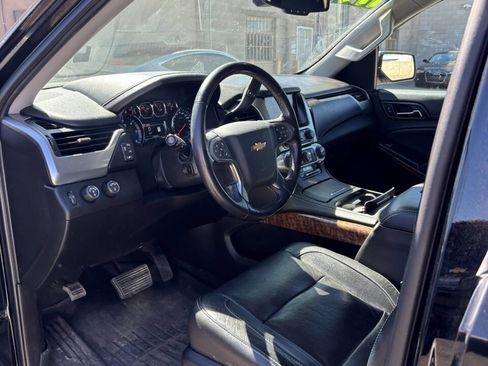 Used 2018 Chevrolet Suburban Premier image 6