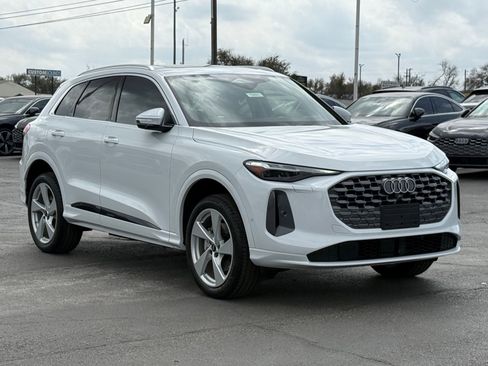 New 2025 Audi Q5 Premium Plus image 9