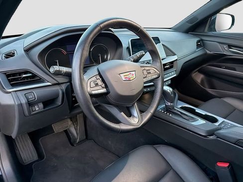 Used 2025 Cadillac CT4 Premium Luxury RWD image 9