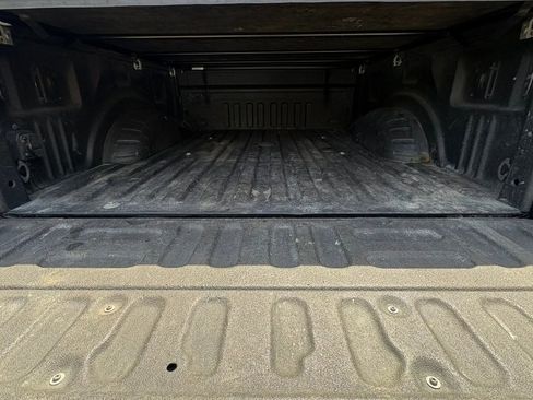 Used 2017 Ford F250 Lariat w/ Lariat Value Package AWD/4WD image 28