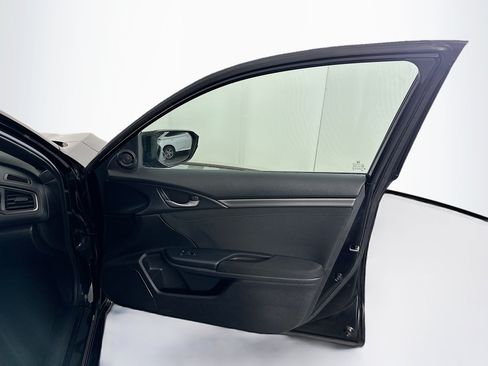 Used 2018 Honda Civic EX image 30