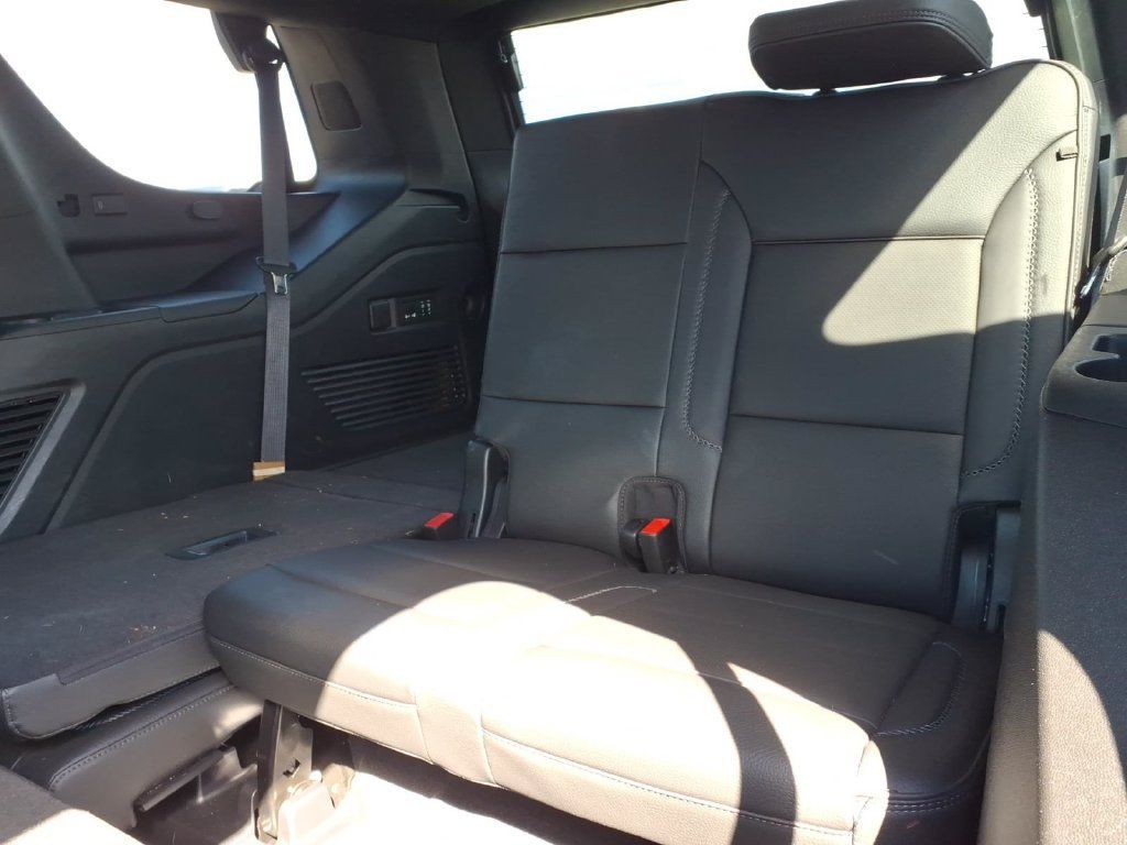 Used 2022 GMC Yukon Denali AWD/4WD image 9