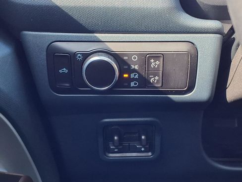 Used 2023 Ford Maverick Lariat w/ Lariat Luxury Package image 17