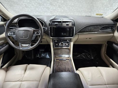 Used 2017 Lincoln Continental Reserve w/ Climate Package AWD/4WD image 36