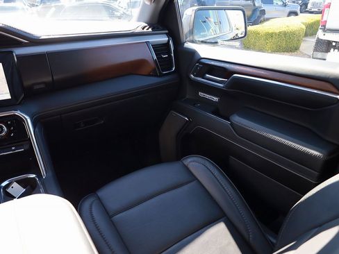 Used 2024 GMC Sierra 1500 Denali image 22