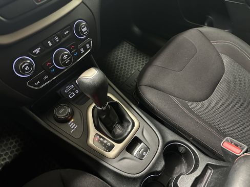 Used 2016 Jeep Cherokee 75th Anniversary image 26