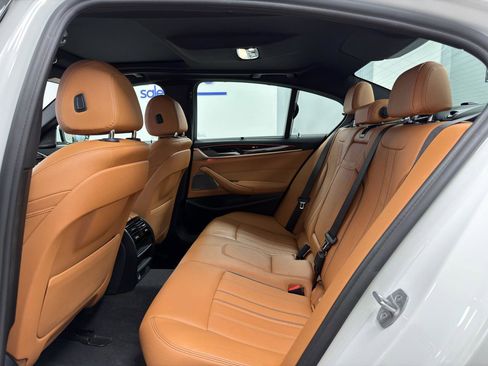 Used 2021 BMW 540i xDrive 540i xDrive Sedan w/ Premium Package image 32