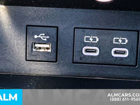 Used 2025 Toyota Camry LE image 38