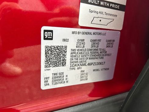 Used 2023 GMC Acadia SLT image 32