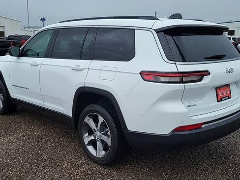 New 2026 Jeep Grand Cherokee L Limited AWD/4WD image 6