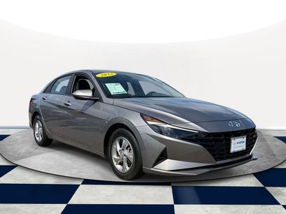 Certified 2023 Hyundai Elantra SE w/ Preferred Accessory Package