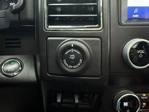 Used 2021 Ford Expedition Max Limited image 22