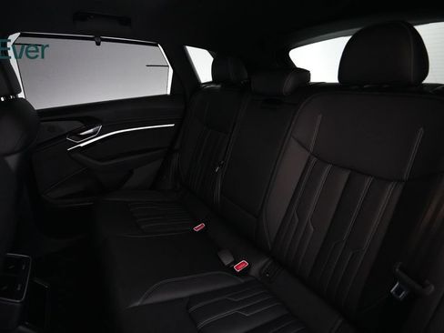 Used 2023 Audi e-tron Chronos w/ Chronos Package AWD/4WD image 22