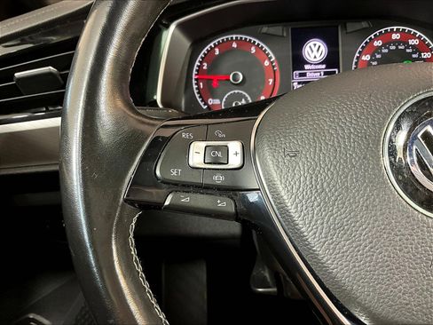 Used 2020 Volkswagen Jetta R-Line w/ R-Line Cold Weather Package FWD image 10