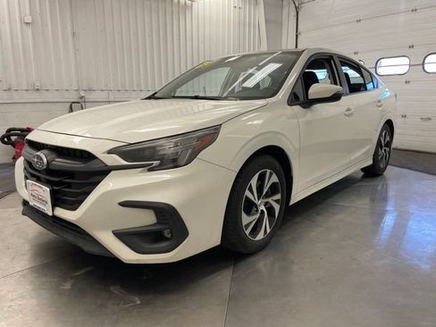 Used 2023 Subaru Legacy Premium AWD/4WD image 3