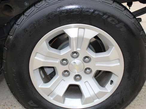 Used 2018 Chevrolet Silverado 1500 LTZ Z71 AWD/4WD image 37