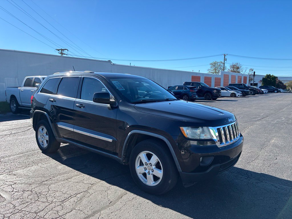 Used 2012 Jeep Grand Cherokee Laredo w/ Laredo E Group AWD/4WD image 7