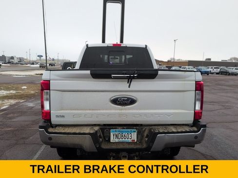 Used 2019 Ford F350 XLT w/ XLT Premium Package image 7