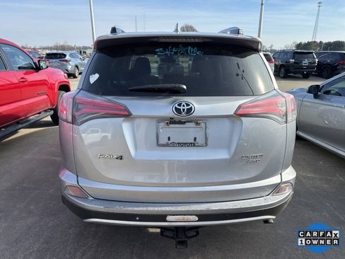 Used 2016 Toyota RAV4 Limited image 8
