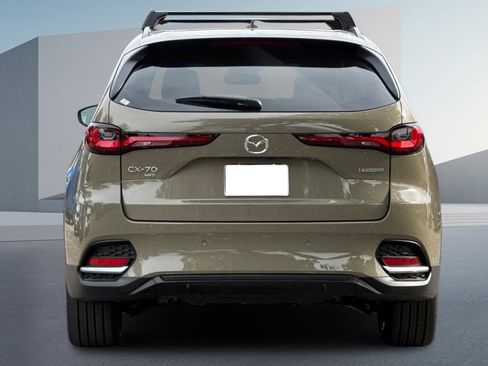 Used 2025 MAZDA CX-70 Plug-In Hybrid w/ Premium Plus image 4