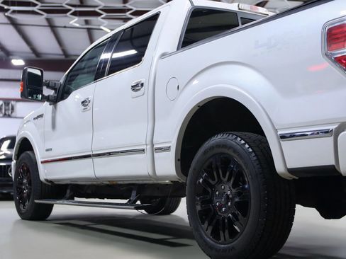 Used 2014 Ford F150 Platinum image 18