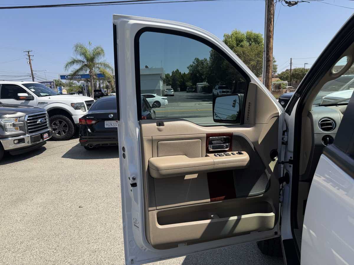 Used 2006 Ford F150 XLT RWD image 8