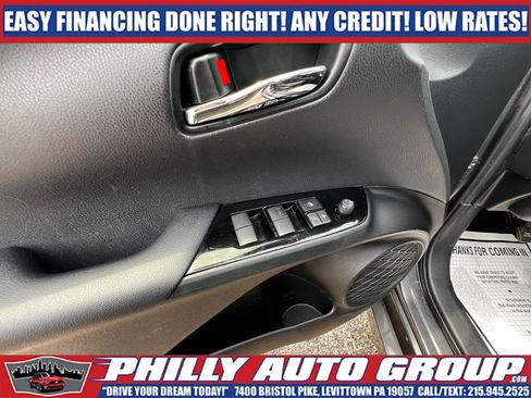 Used 2021 Toyota Prius LE FWD image 30