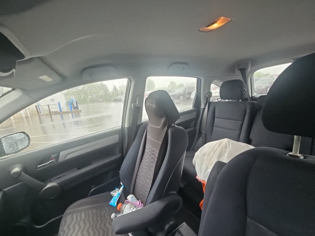 Used 2011 Honda CR-V LX image 8