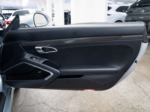 Used 2017 Porsche 911 Turbo S image 20