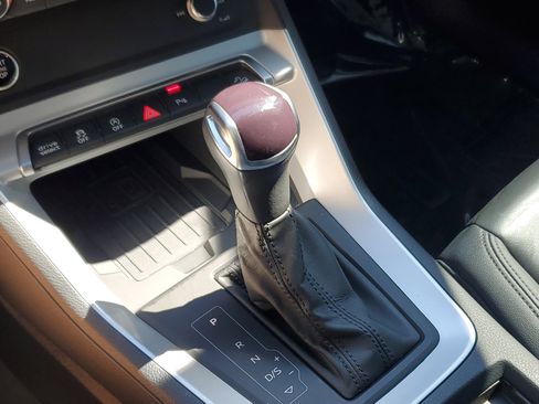 Used 2024 Audi Q3 2.0T Premium AWD/4WD image 31