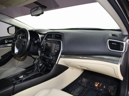 Used 2019 Nissan Maxima 3.5 SV w/ Floor Mat Group image 42