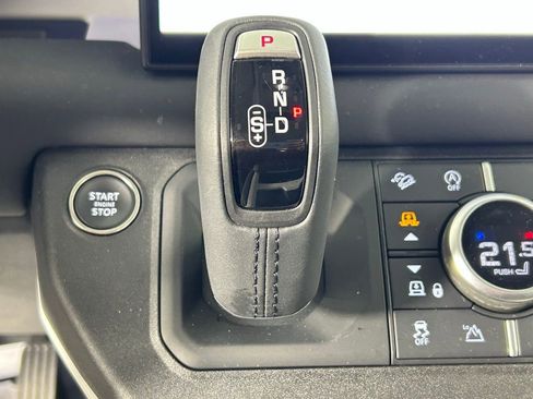 Used 2025 Land Rover Defender 110 S image 24