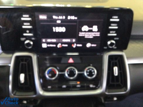 Used 2023 Kia Sorento LX image 24
