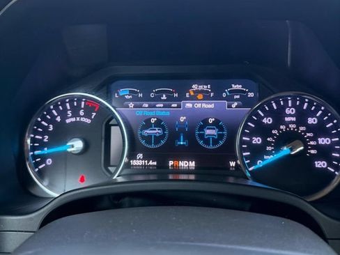 Used 2019 Ford Expedition Limited w/ Equipment Group 302A RWD image 19