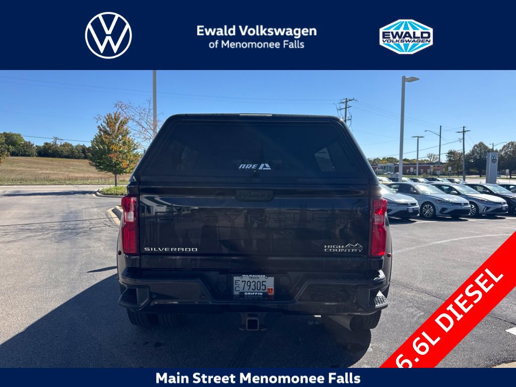 Used 2024 Chevrolet Silverado 3500 High Country w/ High Country Premium Package AWD/4WD image 6