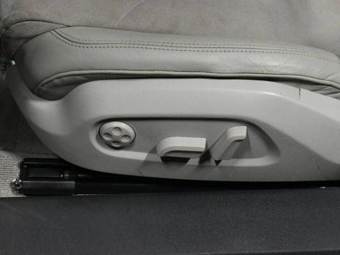 Used 2008 Audi TT 2.0T w/ Premium Pkg image 23