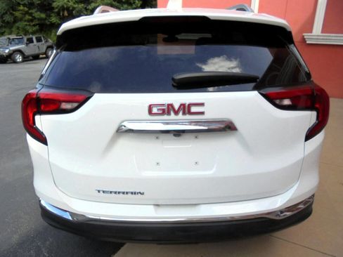 Used 2020 GMC Terrain SLT FWD image 8