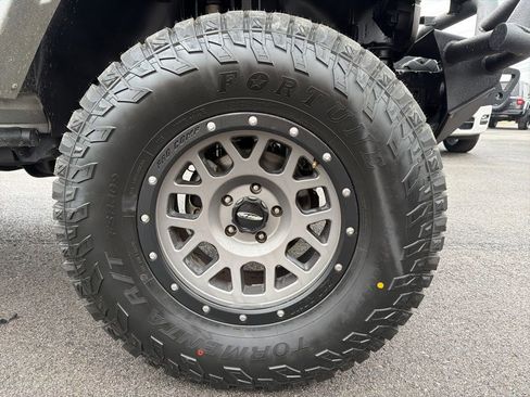 Used 2015 Jeep Wrangler Unlimited Sport w/ Quick Order Package 24S image 12