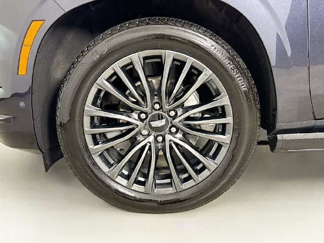 Used 2025 Cadillac Escalade Sport Platinum w/ LPO, Floor Liner Package AWD/4WD image 35