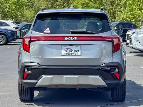 Used 2024 Kia Seltos S AWD/4WD image 4