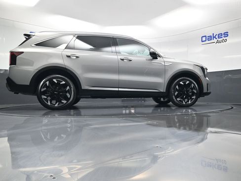 New 2025 Kia Sorento EX w/ Panoramic Sunroof Package AWD/4WD image 51