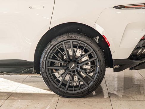 New 2026 Aston Martin DBX 707 image 7