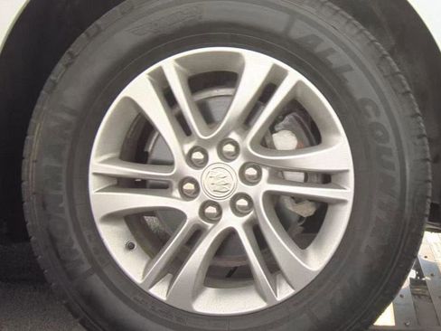 Used 2020 Buick Enclave Essence image 5