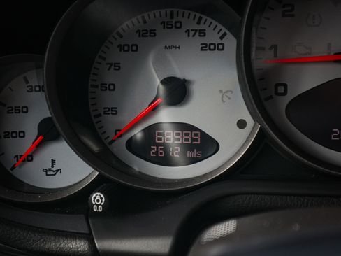 Used 2005 Porsche 911 Carrera S image 23