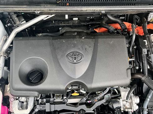 Certified 2025 Toyota RAV4 XLE AWD/4WD image 33